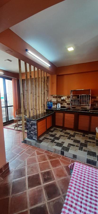 Looniva Guest House Lalitpur Экстерьер фото