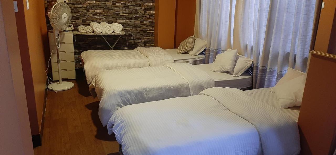 Looniva Guest House Lalitpur Экстерьер фото