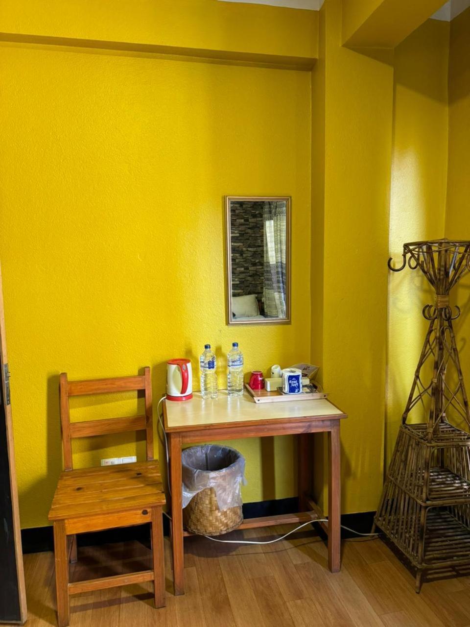 Looniva Guest House Lalitpur Номер фото